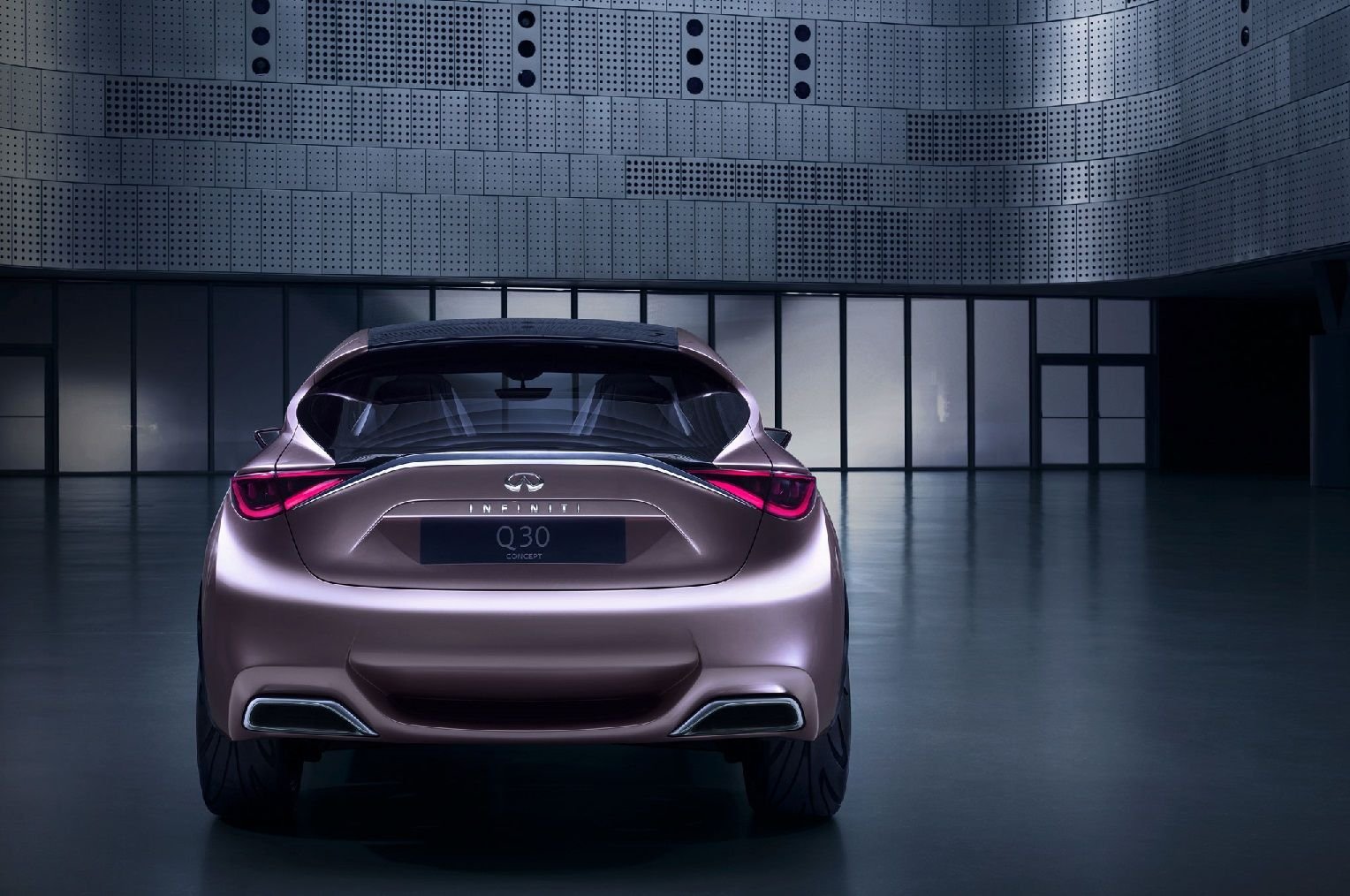 Infiniti q30 2016