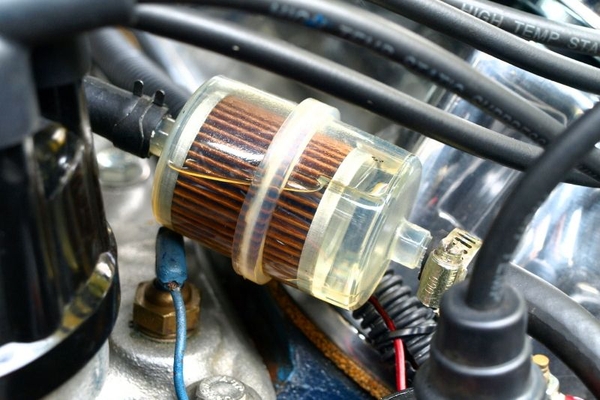 4 Warning Signs of Fuel Filter Problems | DoItYourself.com fuel filter symptoms 