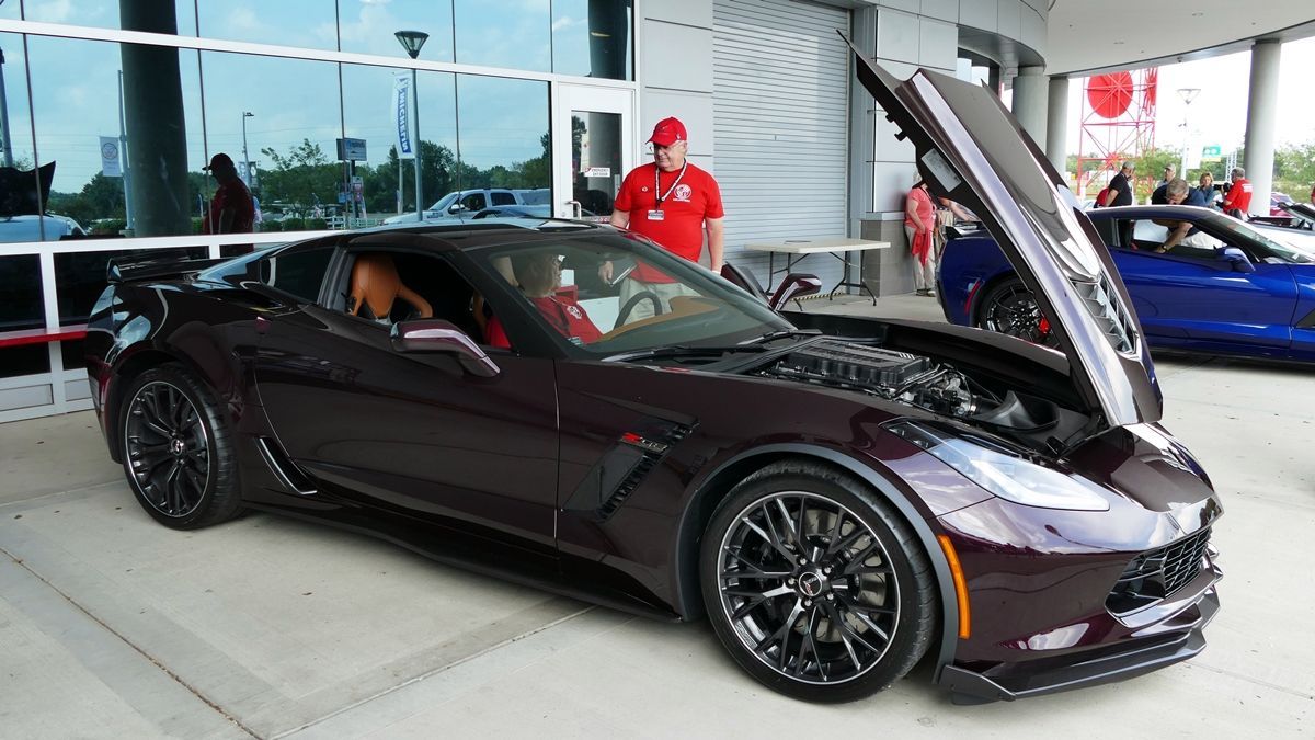 The metallic flake in Black Rose looks incredible in sunlight! (Pics)