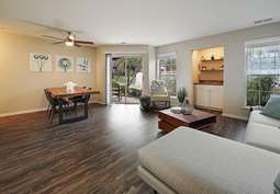 Image of The Mark Apartments in Glendale Heights, IL