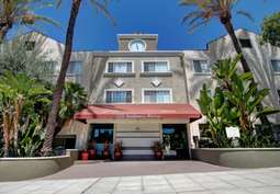 Image of Town Center Apartments in Burbank, CA