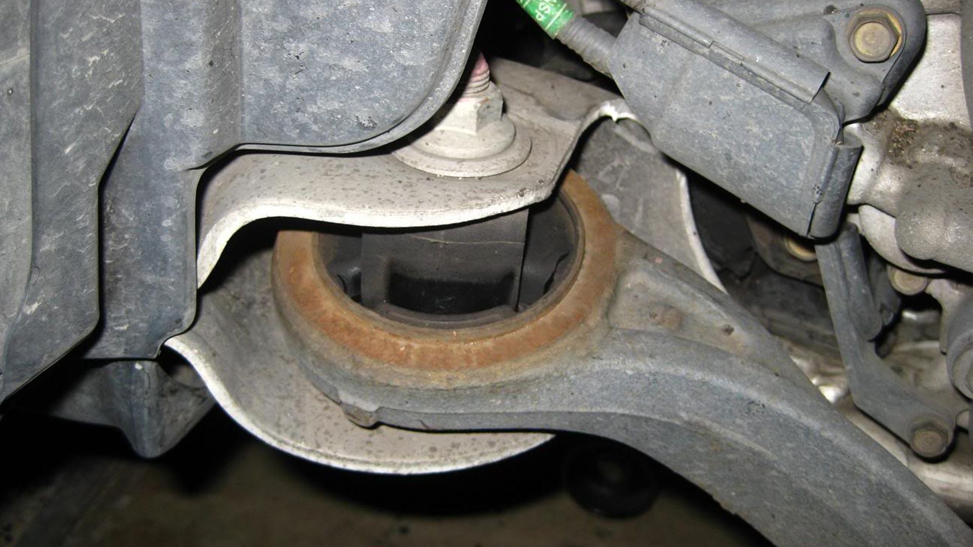 CAN Suspension Lateral Arm Bushing For 2006 Acura RL