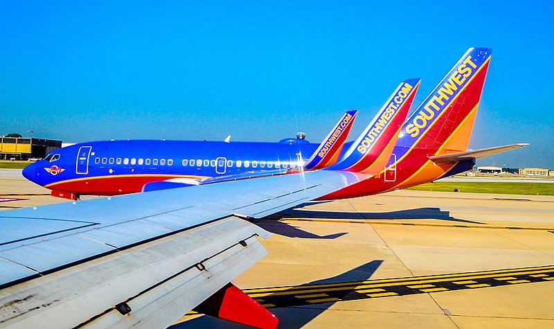 southwest airlines pilot starting salary