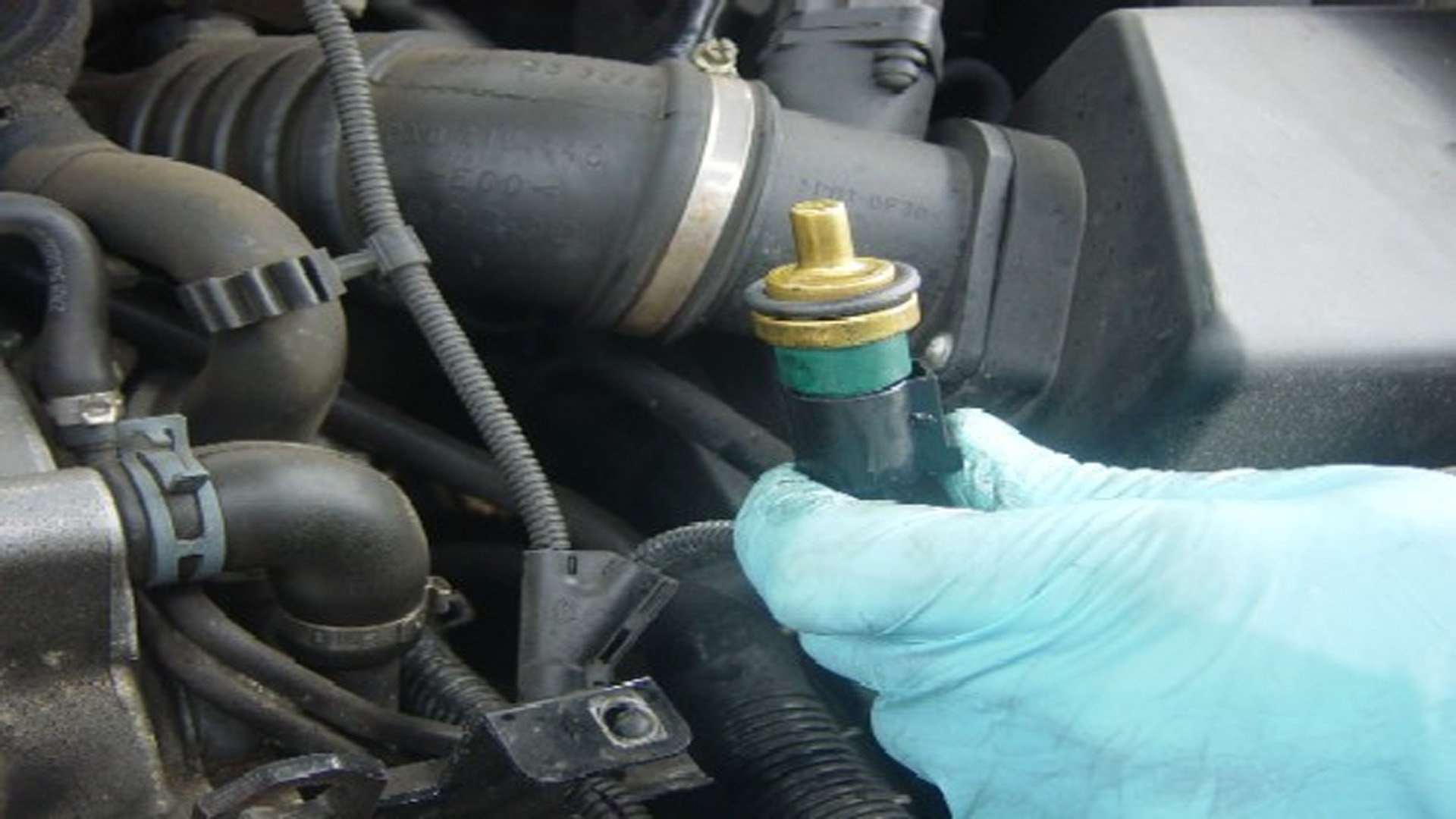 Audi A3 and A4 B7: How to Replace Engine Coolant Temperature (ECT) Sensor