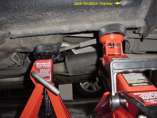 AUDI A4 B7 HOW TO JACK UP STAND LOCATION POINT