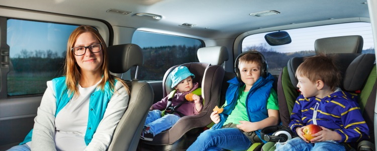 Best Cars for Large Families - Banner