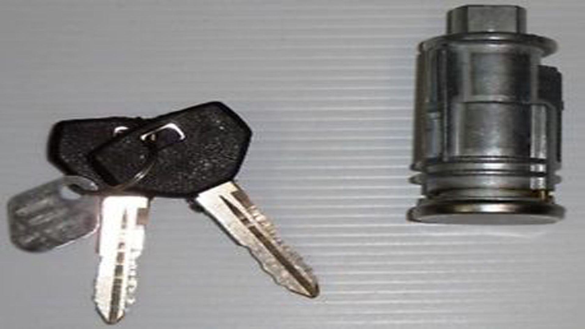 Jeep Grand Cherokee 1999-2004: How to Repair a Locked Ignition