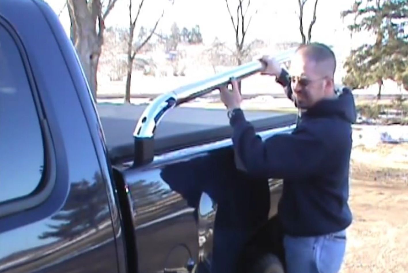 Chevrolet Silverado GMT800 19992006 How to Install Truck Bed Side