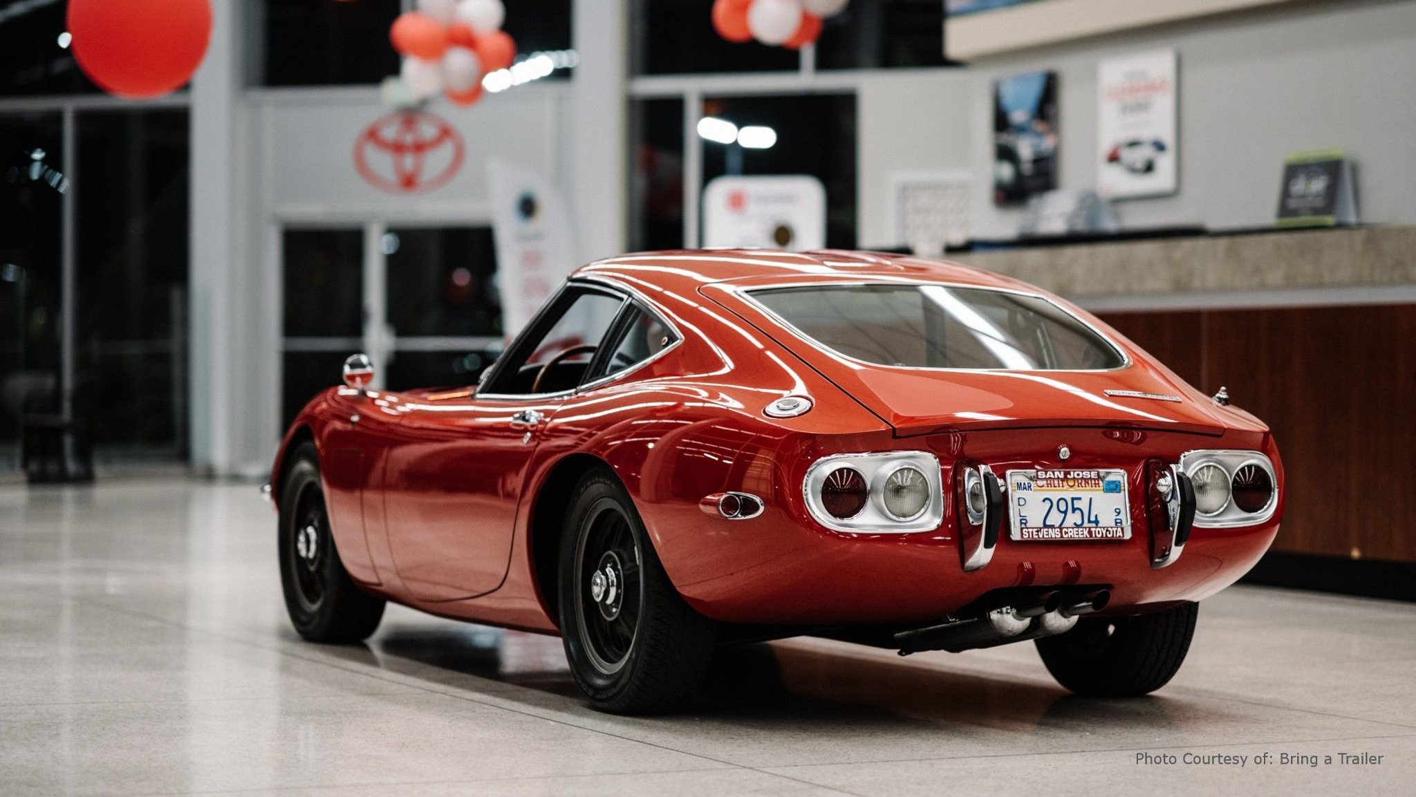 Rare LHD Toyota 2000GT Sold at Auction Clublexus