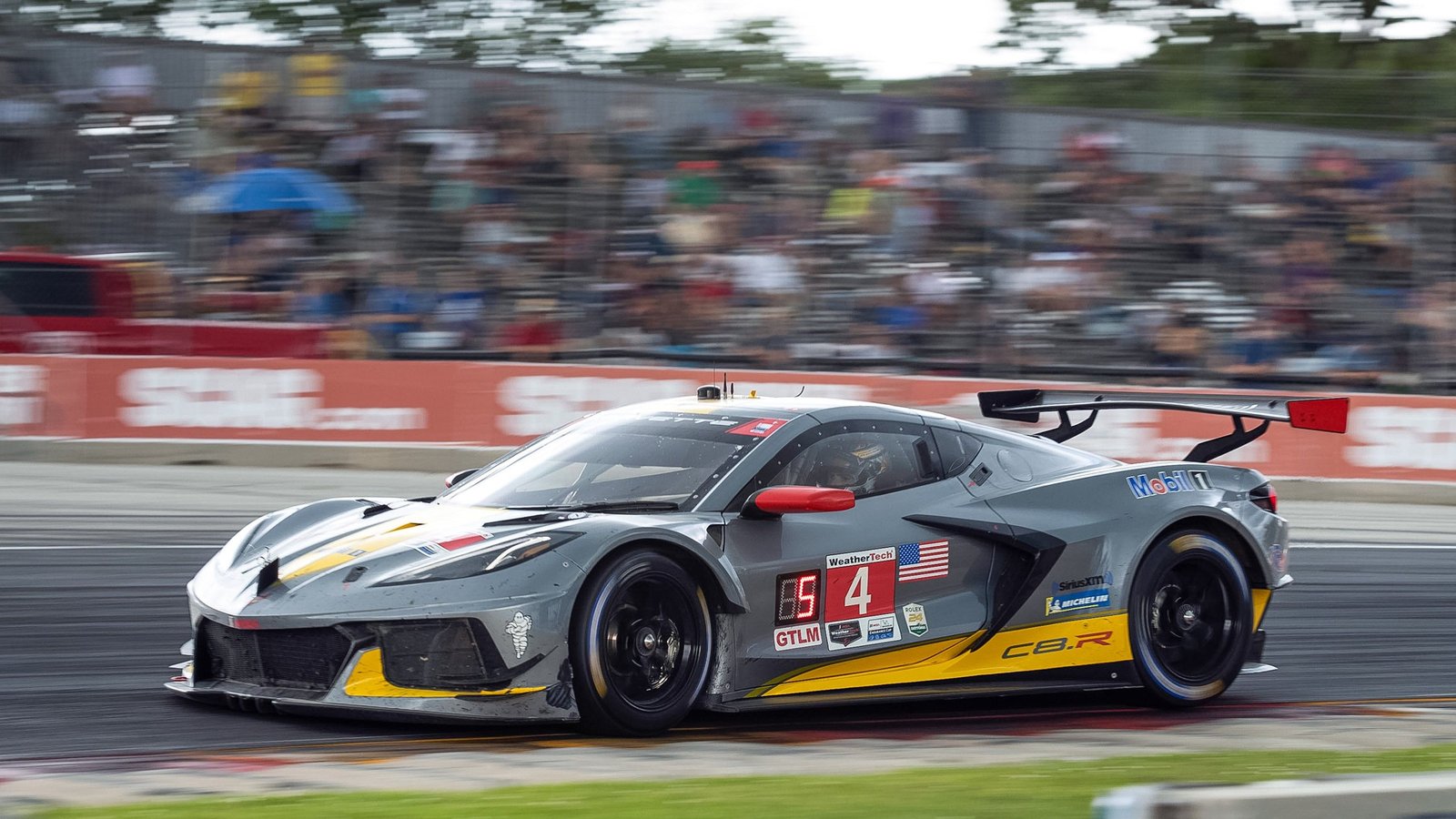 Chevrolet Corvette c8 r