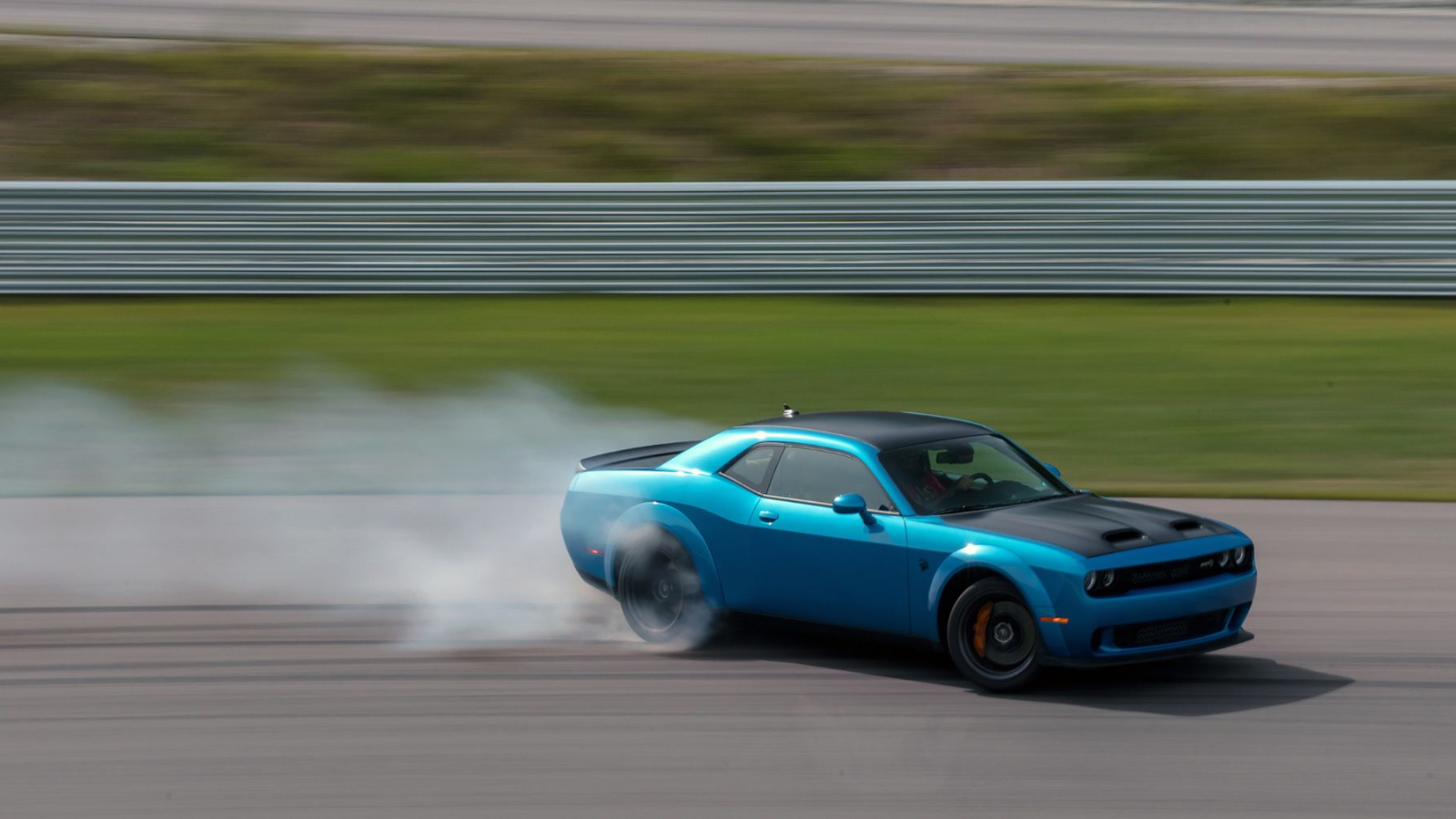 Dodge challenger drift car