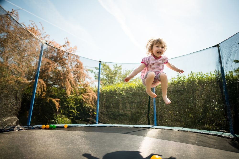 How to Construct Trampoline Nets for Safe Jumping