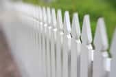 How to Paint an Aluminum Fence
