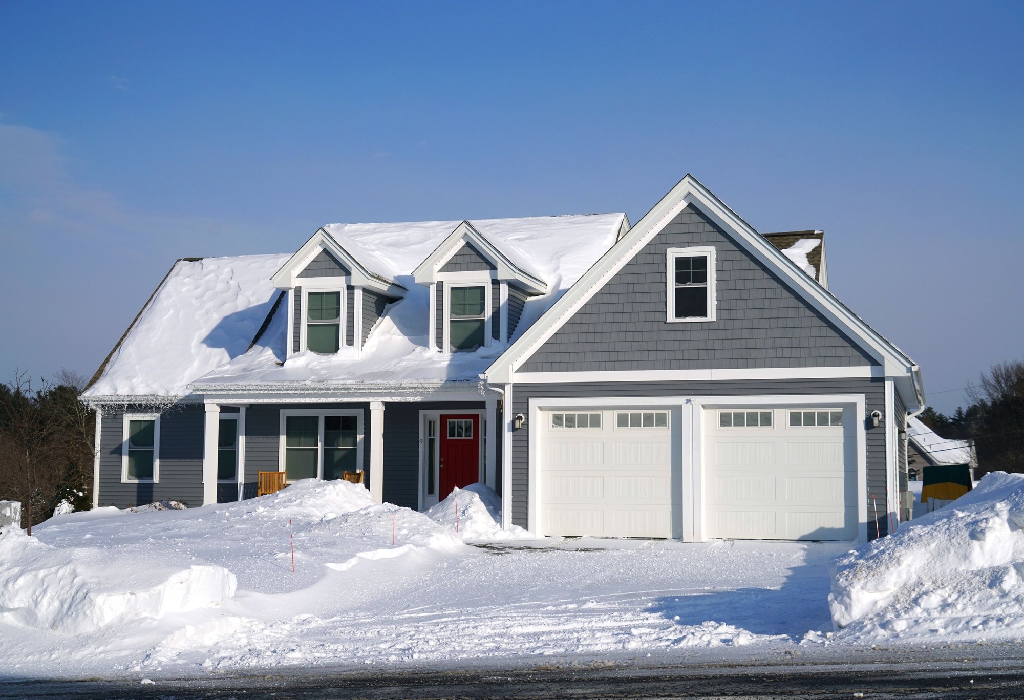 troubleshooting-a-garage-that-won-t-close-in-cold-weather