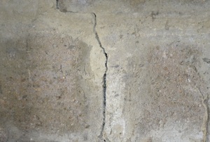 crack in cement