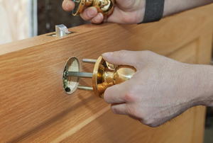 Removing a doorknob from a door