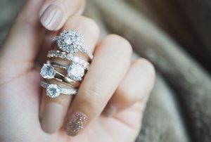 Rings on a finger.