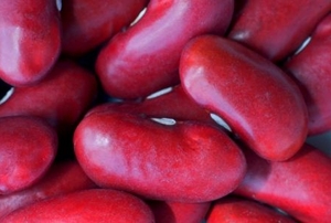 a pile of red kidney beans