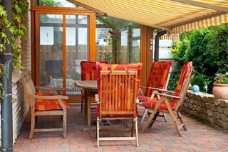 7 Ways to Add Shade to Your Backyard | DoItYourself.com