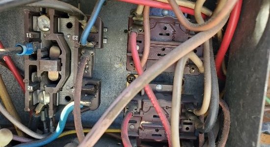Troubleshooting Electronic Thermostat Problems | DoItYourself.com
