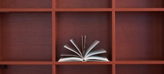 4 Ways To Paint A Bookshelf Doityourself Com