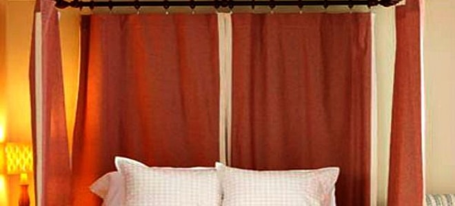 Ceiling Mounted Plumbing Pipe Canopy Bed Doityourself Com