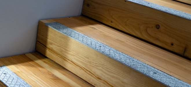 How To Install Non Slip Stair Treads, How To Make Hardwood Floor Stairs Not Slippery
