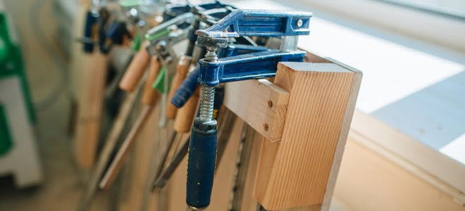 A selection of wood clamps. 