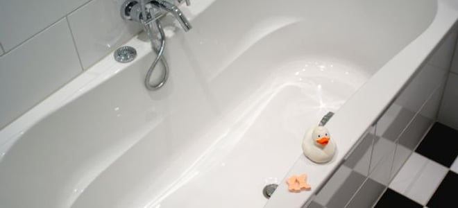 How To Seal A Fiberglass Bathtub, Fix Scratched Fiberglass Bathtub
