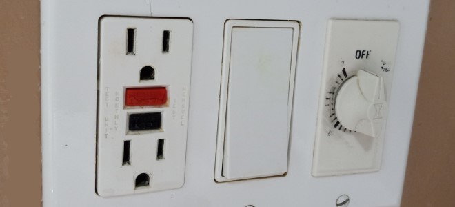 outlet with switch and timer controls