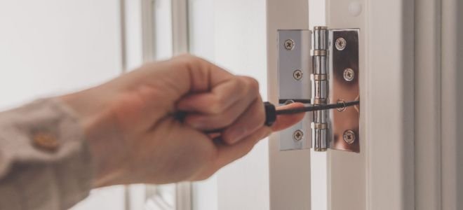 hand unscrewing door hinges