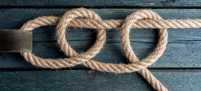 two half hitch knot