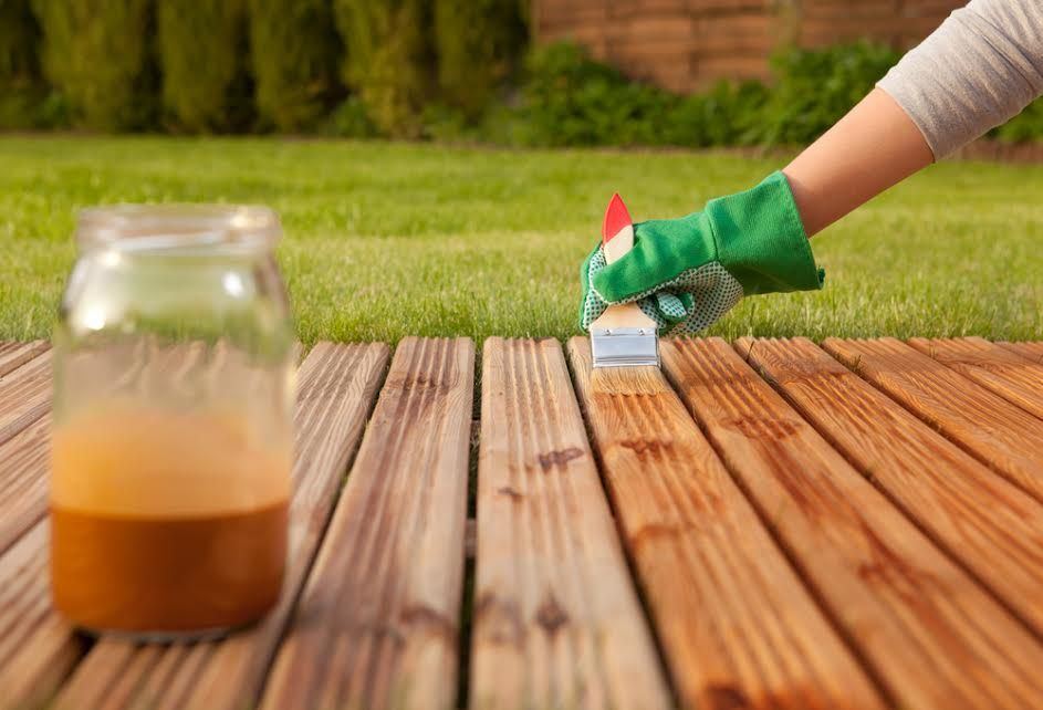 5 Types of Deck Stain Explained