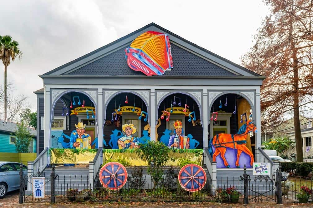 A hayride-themed house float created as a form of COVID-safe Mardi Gras celebration in 2021.