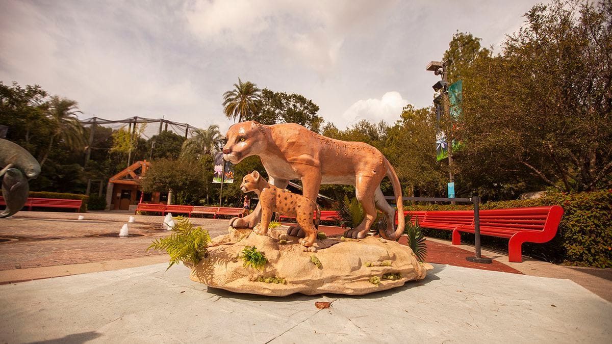 Before they start melting, these sculptures look just like ordinary Florida panthers.