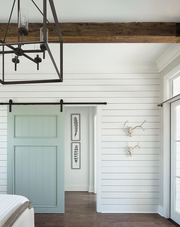 You won't be seeing as much shiplap and farmhouse decor online this time next year.