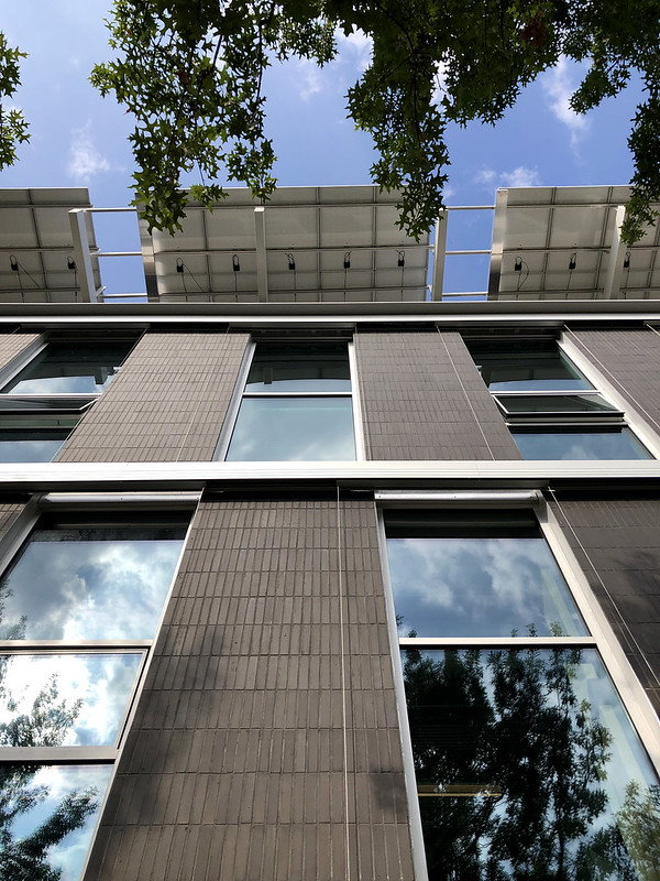 The Kendeda's Building's pristine facade promotes passive temperature regulation.