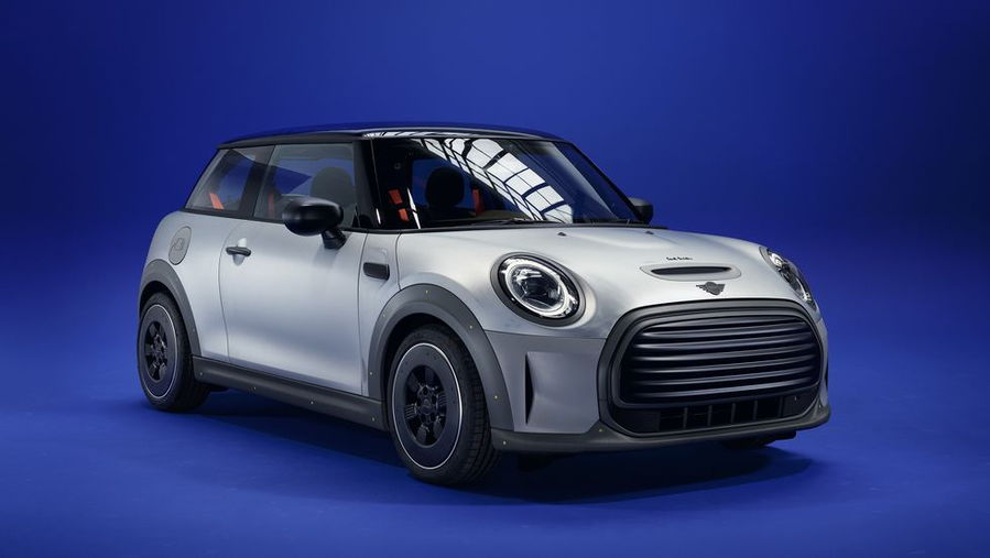 Side view of the new MINI Strip, designed by fashion designer Paul Smith.