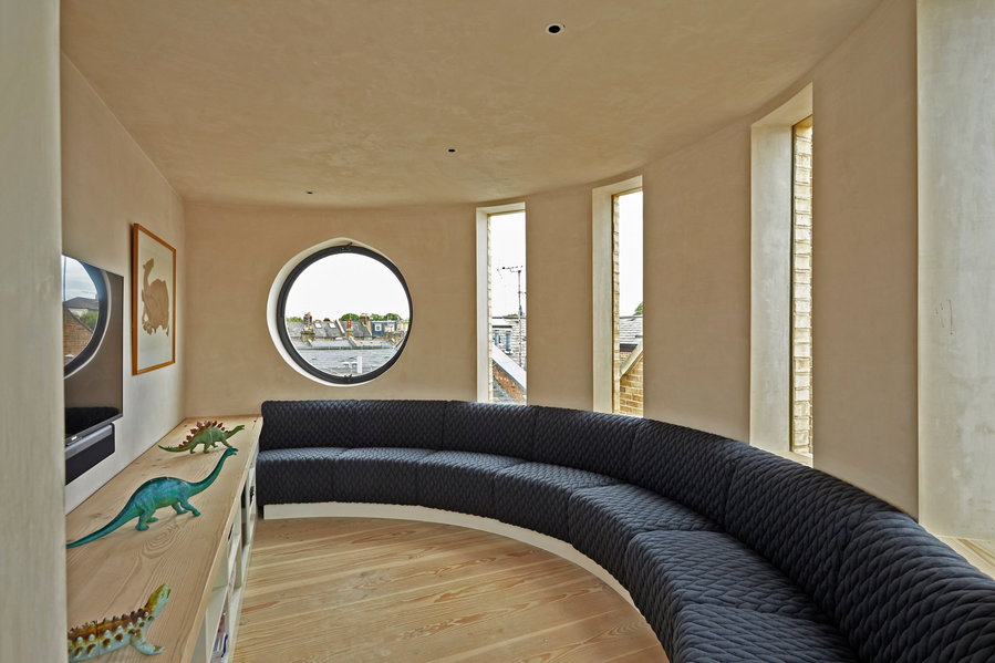 For being located on a narrow plot, Alex Michaelis' Round House is oddly spacious.