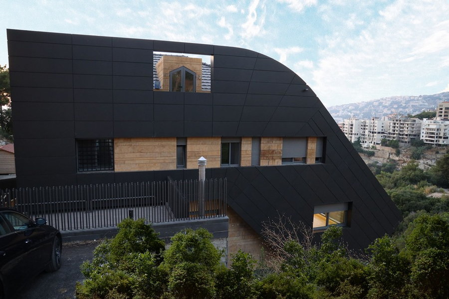 Side view of the CH730 Villa in Lebanon.