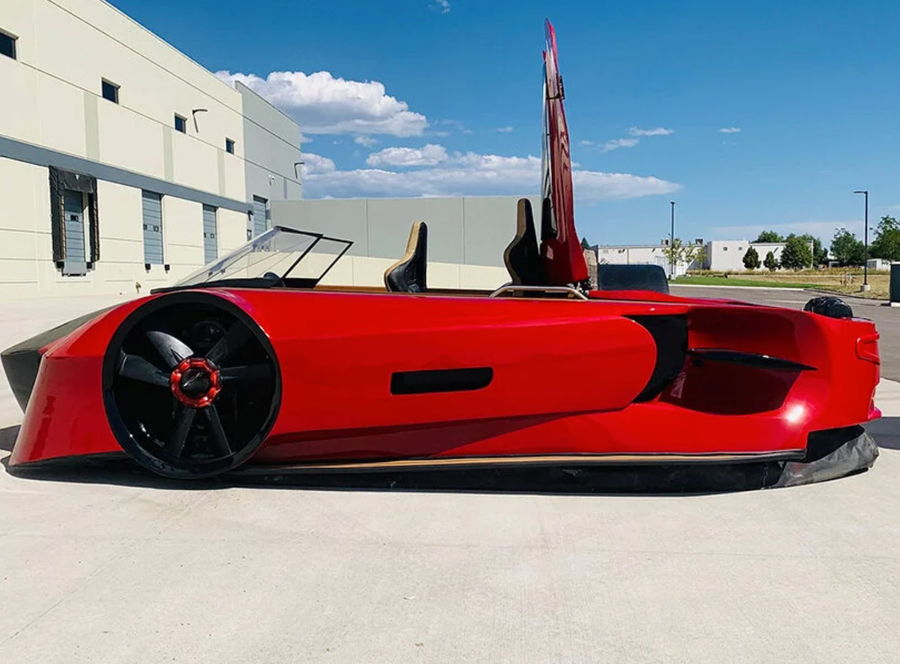Side view of VonMercier's upcoming Arosa luxury hovercraft.