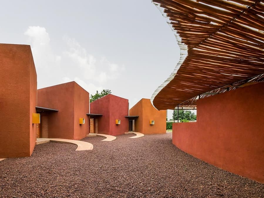 Léo Doctors’ Housing in Burkina Faso, designed by Francis Kéré.