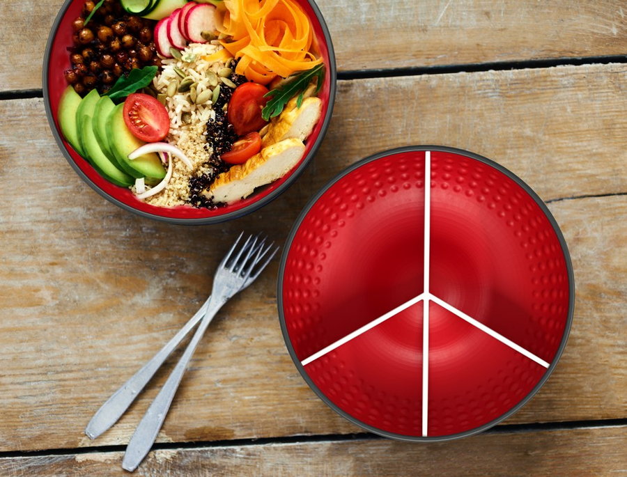 Easy-to-remove dividers make portion control even easier in the IGGI Bowl. 