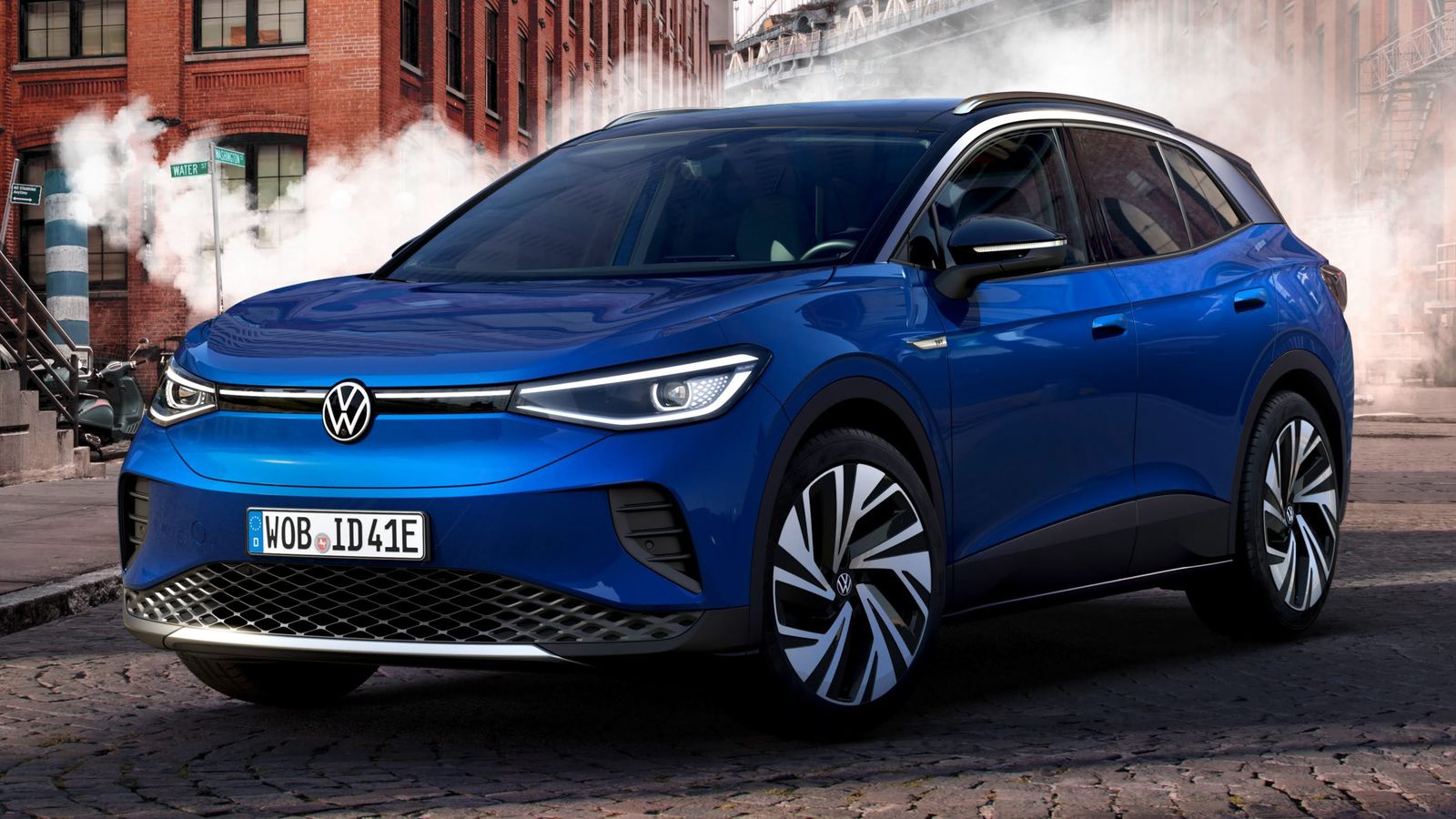 Here Are the Pros and Cons of Electric Cars (2021 Edition