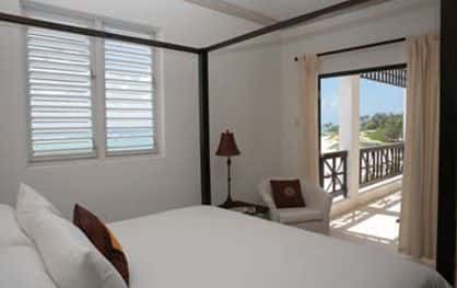 Master Bedroom, Two Bedroom Ocean Front Suite