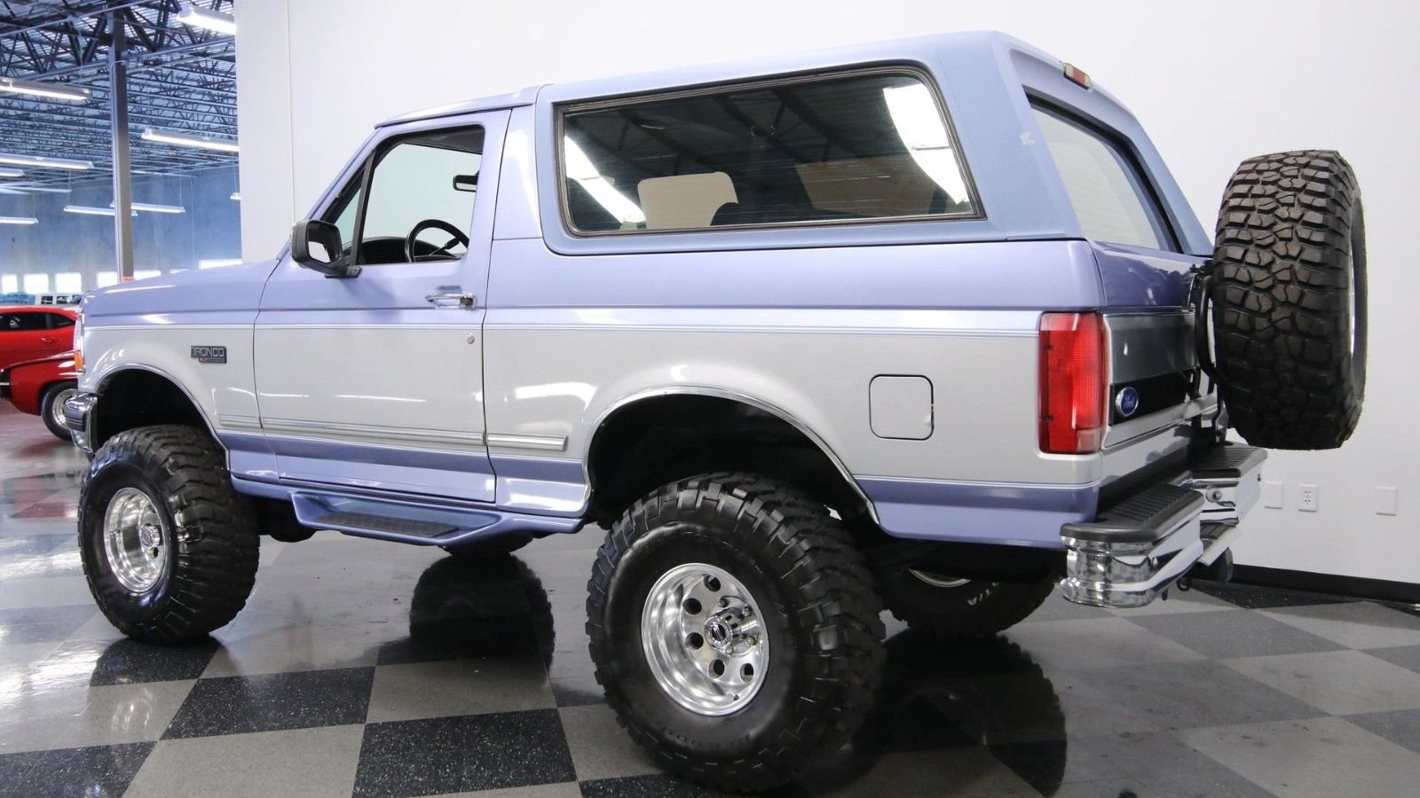 Super Clean Lifted '90s Bronco is Everything We Want