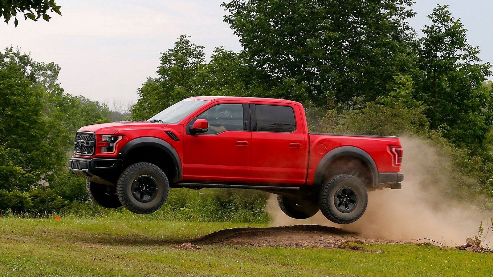 Ford Raptor Takes Hot Laps On the Eldora NASCAR Track Fordtrucks