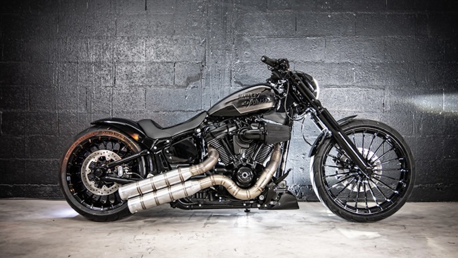 Melk Builds a Custom Harley Breakout Where Its Exhaust Is the Star