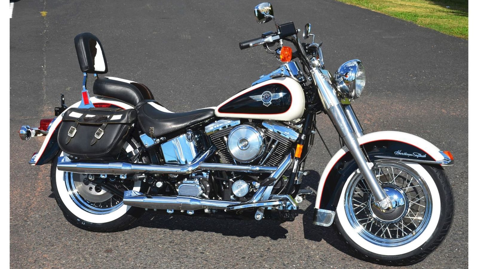 Willie G. Davidson Leader, Designer,Legend and Artist (photos) Hdforums