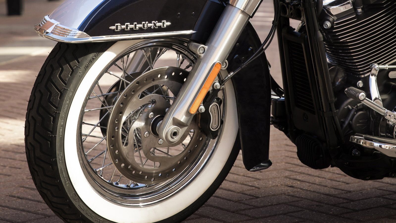 2018 softail deluxe accessories